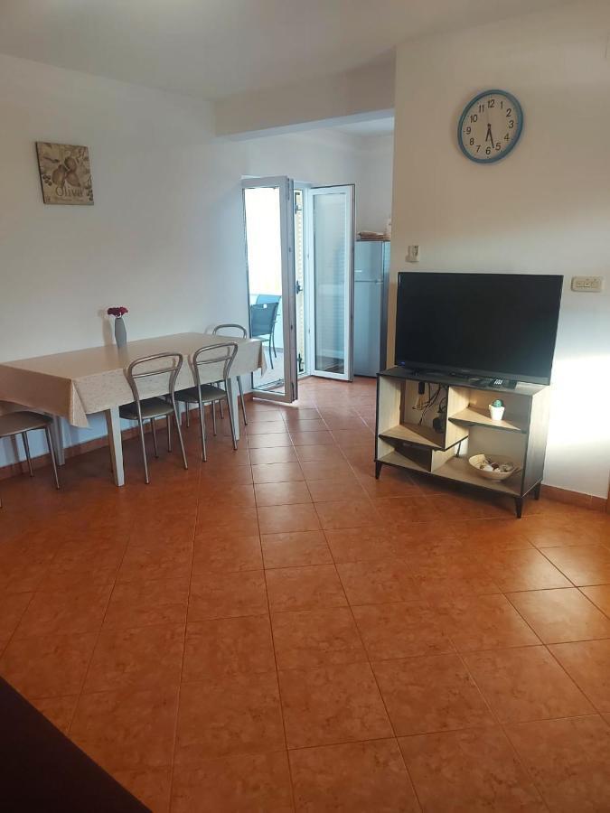 Apartmani Ciklic Dobropoljana エクステリア 写真