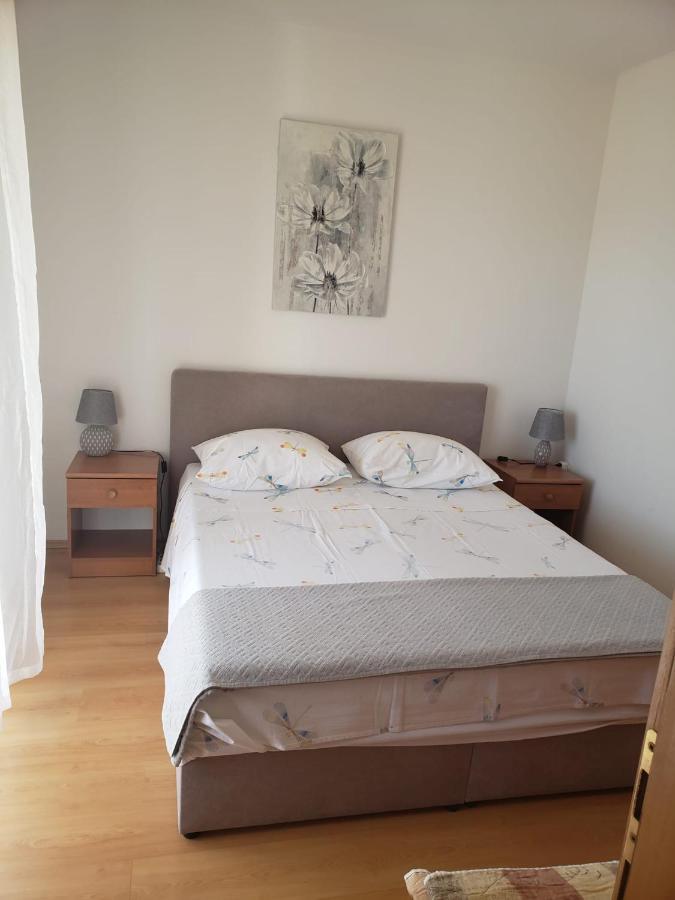 Apartmani Ciklic Dobropoljana エクステリア 写真